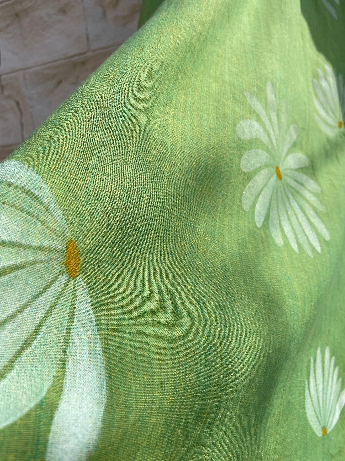 Daisy Kurta