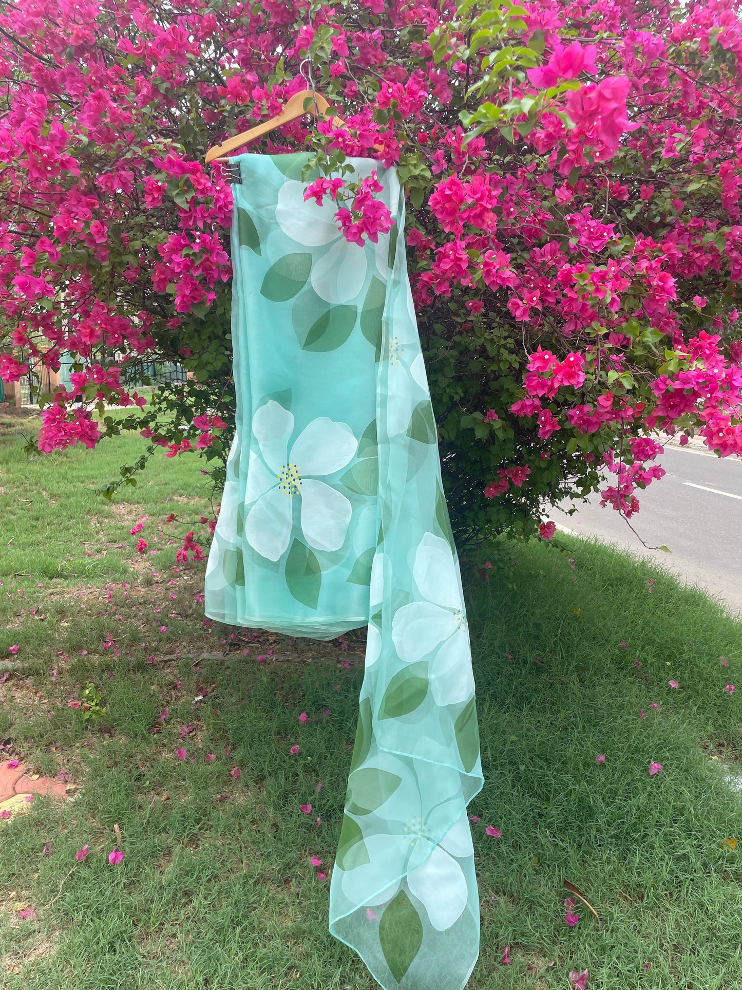 Big Hibiscus Organza Saree