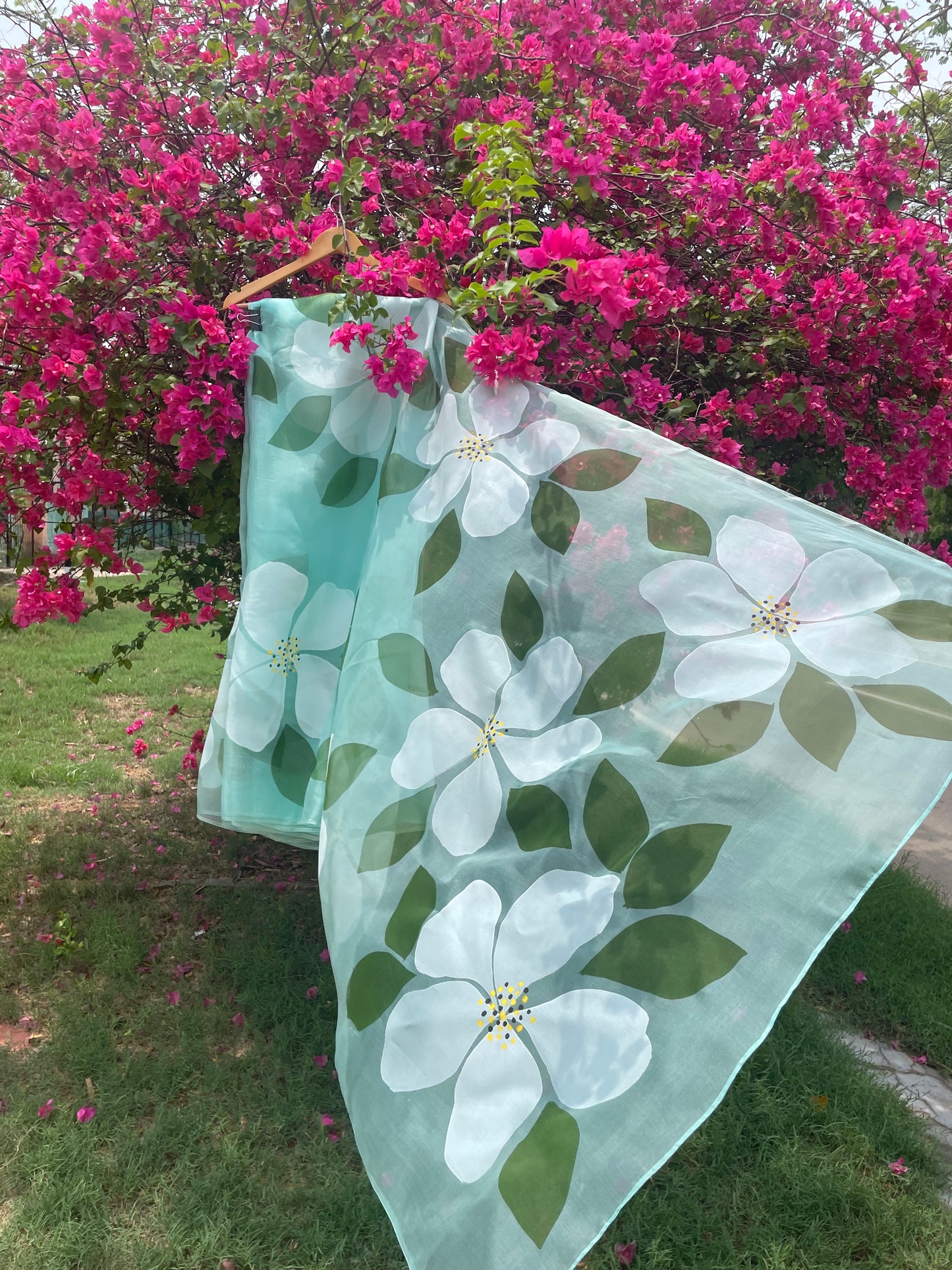 Big Hibiscus Organza Saree