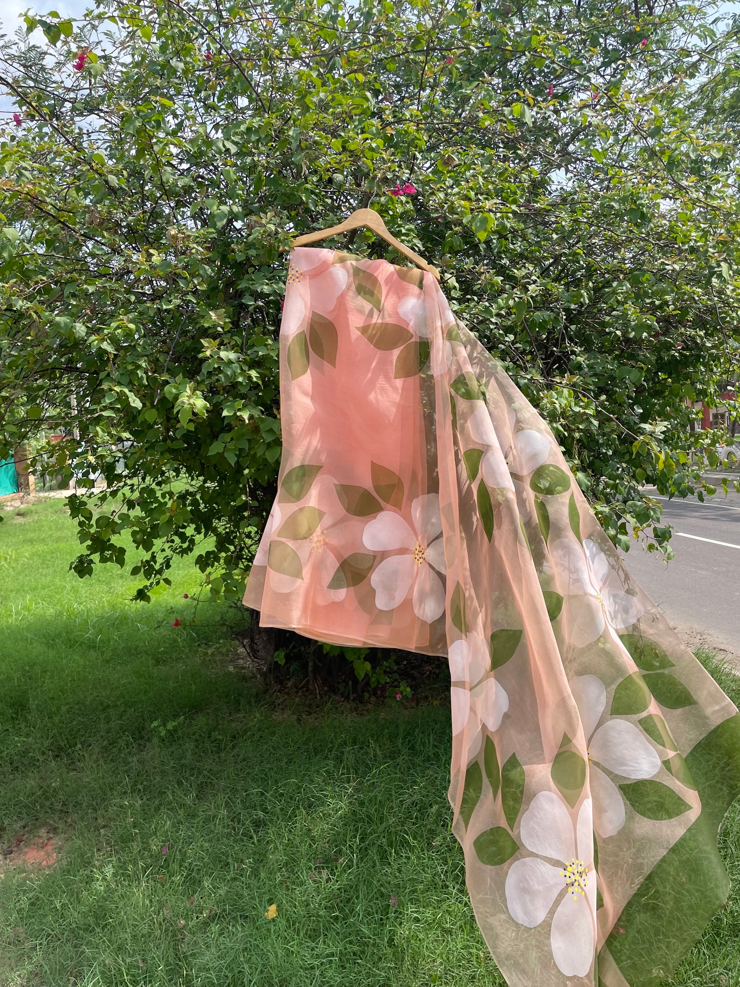 Big Hibiscus Organza Saree