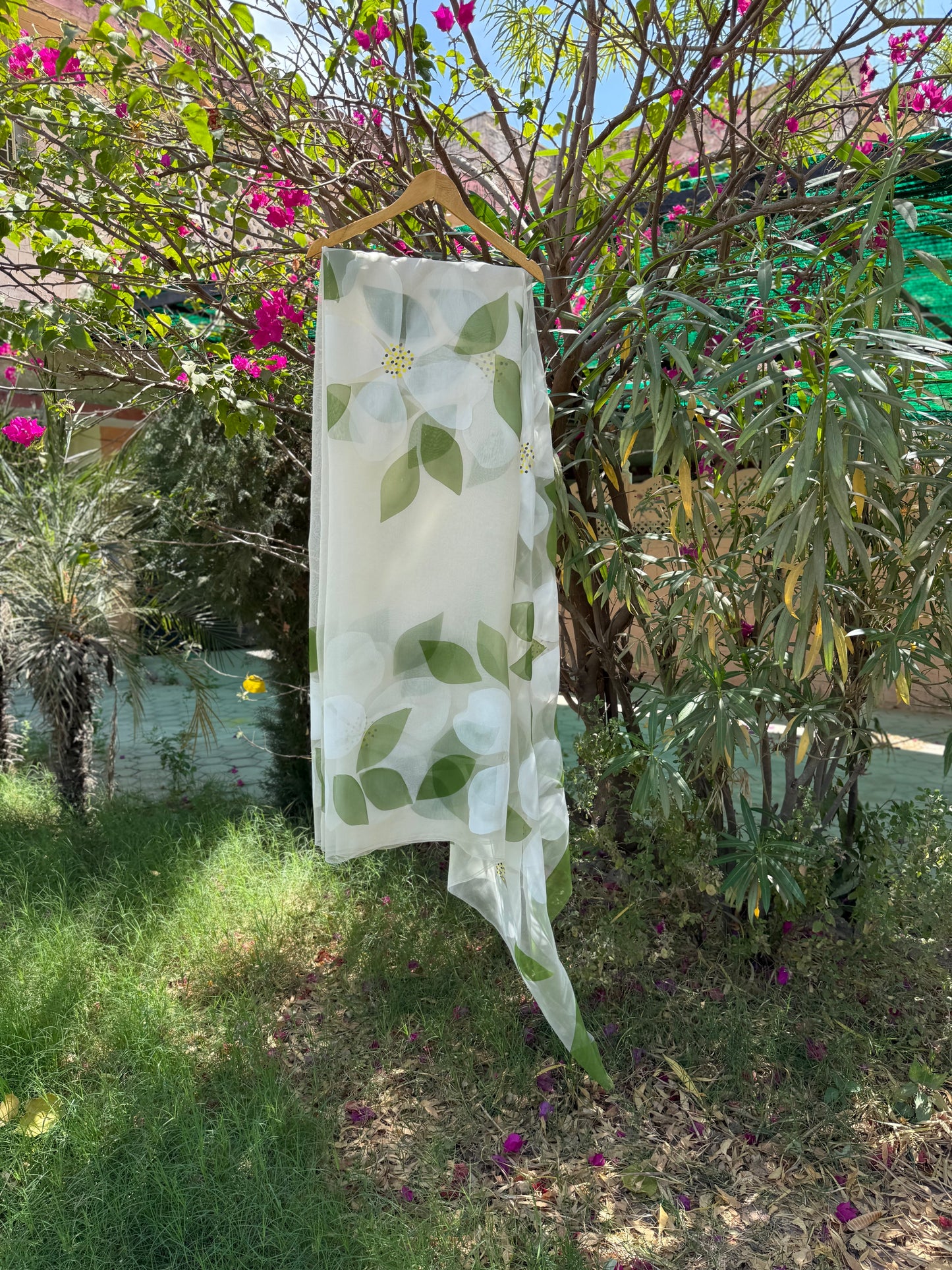 Big Hibiscus Organza Saree