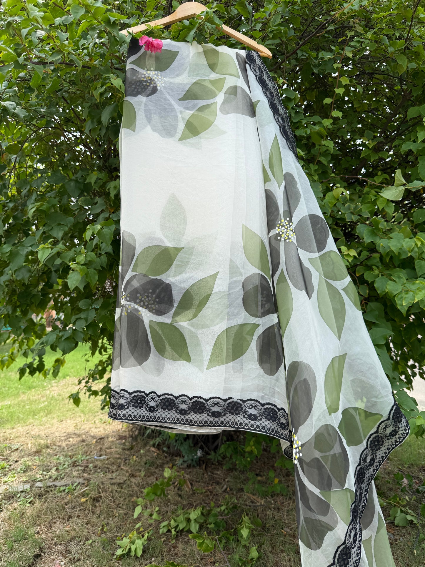 Big Hibiscus Organza Saree